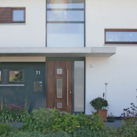 Haustür in Holzoptik