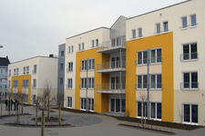 Balkonfenster mit Brüstung